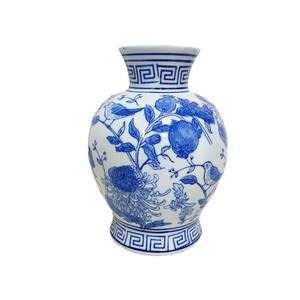 Peint à la main bleu blanc porcelaine vase en céramique petit pichet fait à la main avec fleur oiseau motif bleu <span class=keywords><strong>poterie</strong></span> décorative - Product Image 4