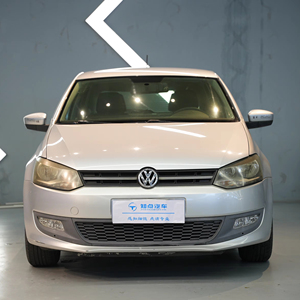 <span class=keywords><strong>POLO</strong></span> 1.6L Comfort 5 porte FWD Hatchback 2013 con guida a sinistra, sedili scuri, 105 CV, a benzina - Product Image 1
