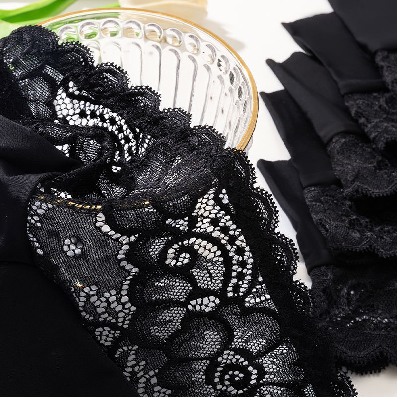 Wholesale Women's Seamless Printed Underwear Soft Breathable Lace Patchwork Mid Waist Half Pack Hip Leopard Print Bikini Panties