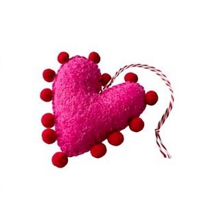 Décoration murale en feutre de laine 100% certifiée, faite à la main, écologique, taille personnalisable, en forme de cœur, avec broderie et pompons pour Noël - Product Image 3
