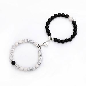 แฟชั่นชุดกำไลข้อมือหินธรรมชาติหลากสี 2 ชิ้น/ชุด สำหรับโยคะ เป็นเครื่องประดับมิตรภาพสำหรับคู่รัก กำไลคู่แม่เหล็กสำหรับคู่รักที่อยู่ไกลกัน - Product Image 1