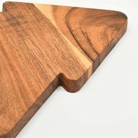 Plateau de service moderne en acacia de qualité supérieure pour charcuterie avec poignée, motif sapin de Noël