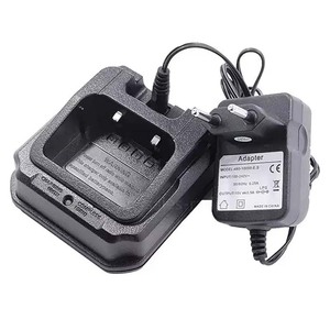 Fente remplaçable de rechange portable personnalisée <span class=keywords><strong>Chargeur</strong></span> de radio bidirectionnelle Usb Type c Accessoires pour talkie-walkie <span class=keywords><strong>Chargeur</strong></span> de bureau - Product Image 4