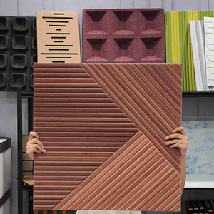 Panneau acoustique moderne 3D cannelé à grain <span class=keywords><strong>de</strong></span> bois en PET 9mm-Salles <span class=keywords><strong>de</strong></span> bains étanches à l'humidité avec impression réaliste en chêne/noyer - Product Image 2