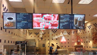 Écran d'affichage publicitaire LCD Panneau d'affichage numérique suspendu au mur Tableau de menu numérique pour restaurant et fast-food