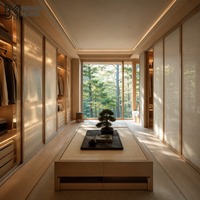Dressing Japandi en bois de Hinoki avec portes coulissantes en verre Washi et banc Tatami à profil bas intégré