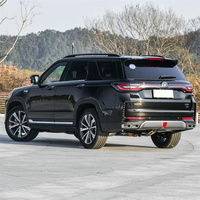 2023 Changan CS95 PLUS 2.0T 2WD Modèle de luxe 233HP L4 5 portes 7 sièges 92 Voiture à essence