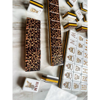 Ensemble de Mahjong Américain de Luxe 3-en-1 à Imprimé Léopard Moderne, 160 Tuiles en Acrylique, Jeu Animalier Doré pour 4 Joueurs, Cadeau de Casino