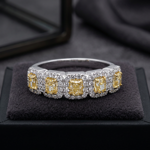 Élégante bague halo en argent sterling 925 avec diamant CVD jaune taille coussin, cadeau de mariage pour femme - Product Image 1