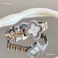 Montre à quartz SCOTTIE élégante pour femme, avec bracelet en acier inoxydable, cadran de 30 mm, résistante à l'eau jusqu'à 30 m, sertie de diamants, motif trèfle à quatre feuilles