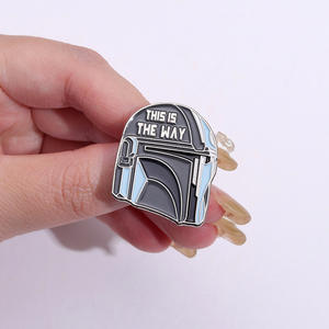 Black Knight Just A Fleisch Wunde Samurai Geist Emaille Anstecknadel Mode Metall Handwerk Kleidung Dekoration harte weiche Emaille Pins - Product Image 6