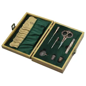 30 Stück Stickscheren-Kits Vintage-Schere mit Nähnadel etui Fingerhut-Einfädler-Nähset für Stick nadelarbeiten
