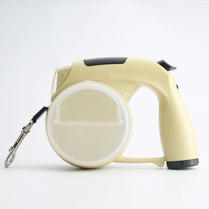 Correa Retráctil Ajustable Multifuncional para Perros con Luz LED Nocturna, Tazón de Agua, Tazón de Comida y Bolsa para Excrementos, Juego de Correa para Mascotas en Oferta - Product Image 6