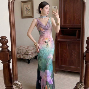 Vestido Maxi Elegante y Clásico para Mujer, con Estampado Floral Vintage, de Chifón, con Cuello en V, Tirantes Finos, Sin Mangas, para Verano - Product Image 3