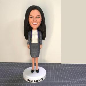 Encantadora Figura Personalizada de Resina de Dibujos Animados, Hecha a Mano y Pintada a Mano, de 4 Pulgadas, para el Día de la Madre, Reuniones Familiares, Navidad - Product Image 1