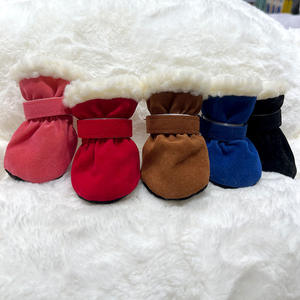 Chaussures antidérapantes pour chien pour l'hiver, bottes douces pour chien, protège-pattes avec semelle antidérapante et fourrure polaire chaude, bottes de neige pour chiot - Product Image 4