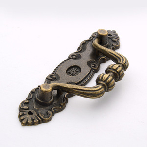 European Style Zinc Alloy Drawer Handle <b>Antique</b> Bronze Bar Shape Easy Installation Furniture Hardware - Product Image 1
