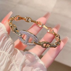 Geometric Pig <b>Nose</b> Bracelet Two-tone Gold <b>Silver</b> Zircon Bezel Setting Women's Jewelry Gift - Product Image 4