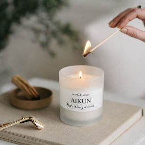 Bougie aromatique personnalisée AIKUN, bougie parfumée en cire de soja naturelle avec emballage à étiquette privée pour mariage - Product Image 4