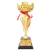 Vente en gros prix d'usine Trophée doré métal brillant bon prix Sports et jeux Souvenir Trophy Awards OEM Custom Trophy