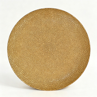 Assiette de présentation en plastique PP dorée sur mesure, gaufrée à motif galet, pour décoration de table de mariage et de fêtes