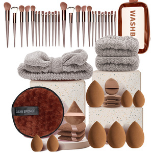 Set <span class=keywords><strong>de</strong></span> Brochas <span class=keywords><strong>de</strong></span> Maquillaje Facial <span class=keywords><strong>de</strong></span> Marca Privada al por Mayor, Novedad, Set Profesional <span class=keywords><strong>de</strong></span> 32 Brochas <span class=keywords><strong>de</strong></span> Maquillaje, 15 Esponjas <span class=keywords><strong>de</strong></span> Maquillaje y <span class=keywords><strong>Bolsa</strong></span> <span class=keywords><strong>de</strong></span> Maquillaje - Product Image 5