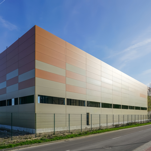 Entrepôt moderne <span class=keywords><strong>en</strong></span> structure acier PEB sur mesure avec conception <span class=keywords><strong>à</strong></span> portée libre et résistance sismique pour ateliers - Product Image 5