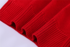Vente en gros de vêtements de boutique pour enfantsPull de Noël en crochet pour bébés garçons, col en V, bouton unique pour enfants - Product Image 3