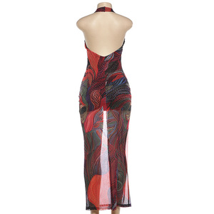 Robe longue moulante en maille transparente à imprimé abstrait et col licou pour femme, idéale pour les soirées et les événements – Collection Mode - Product Image 6