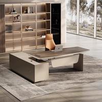 Bureau de travail en bois moderne de luxe, mobilier de bureau, bureau d'ordinateur texturé, chaise de patron, bureau de direction moderne