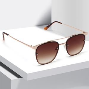 Lunettes de soleil tendance pour femmes, monture métallique noire, protection UV400, pour le voyage et la conduite, verres de classe 2, référence 3467 - Product Image 3