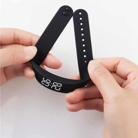 Bracelet Connecté OLED Intelligent à Prix d'Usine avec Alarme Vibrante, Podomètre de Course et Bracelet Carré en Silicone