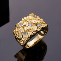 Bague carrée en or 14 carats plaqué or avec un design carré unique pour homme avec un moissanite cubique étincelant, élégante en argent 925
