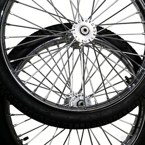 Roues <span class=keywords><strong>de</strong></span> chariot <span class=keywords><strong>de</strong></span> haute qualité 2.50-18 en caoutchouc <span class=keywords><strong>pneumatique</strong></span> avec moyeu en alliage d'aluminium pour chariot à chevaux - Product Image 5