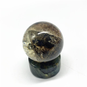 Pierres de guérison en cristal naturel en gros, petites sphères de quartz fumé sculptées à la main pour la décoration de la maison - Product Image 4
