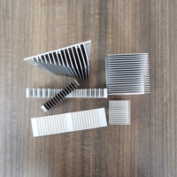 Dissipateur thermique en aluminium à profil à ailettes personnalisé, radiateur de refroidissement en aluminium CNC, mini-dissipateur thermique pour appareils électroniques grand public