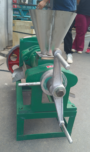 Fábrica al por mayor semilla de calabaza sésamo maní Tornillo Prensa de aceite 6yl-68 semilla de girasol máquina de prensa de aceite - Product Image 5