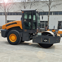 Rouleau vibratoire à un tambour BM6000S Sheepfoot Roller - 10 tonnes, avec moteur et pompe, pour projets de compactage d'asphalte et de sol