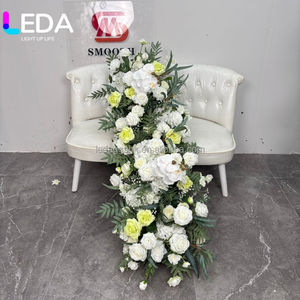 Chemin de table en fleurs artificielles LEDA, eucalyptus vert, rose blanche, pour décoration de table - Product Image 4