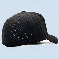 Gorra de béisbol perforada cortada con láser de secado rápido a la moda, gorra de camionero de 5 paneles con logotipo bordado personalizado de poliéster