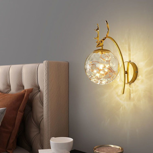 Appliques Murales Modernes de Luxe avec Abat-jour Rond en Verre Style Nordique, Lumière de Couloir pour Décoration de Chevet de Chambre, Lampes Murales LED Dorées en Forme de Corne 6W - Product Image 3