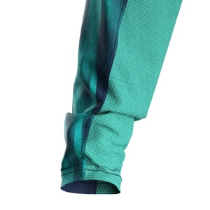 Top Corto de Pesca para Mujer con Capucha Ergonómica, Protección Solar UPF50+, Tejido Transpirable de Secado Rápido para Máxima Comodidad - Product Image 3