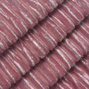 Edgy Silver - Sparkled Velvet: un imprescindible para los accesorios de moda de vanguardia, haciendo una declaración de moda audaz - Product Image 5