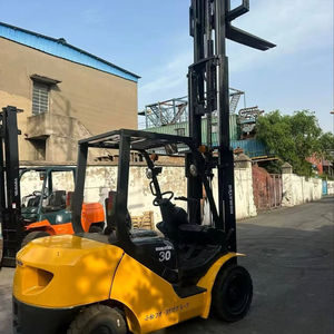 Komatsu/tcm FD30 chariot élévateur à fourche diesel moteur japonais Original 2.5/3/5/7/10/12/15/16/25 tonnes transpalette à décalage latéral à trois étages - Product Image 1
