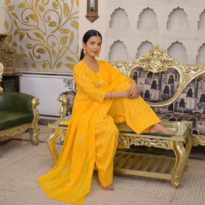 Ensemble Salwar Kameez en coton pour femmes avec imprimé numérique jaune, design Farsi, manches 3/4, longueur courte, tenue de soirée, style pakistanais - Product Image 1