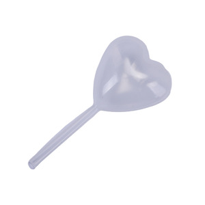 Qianling Heart Shaped <b>Plastic</b> Dropper 4ml Disposable For Beauty And Medical Use - Product Image 1