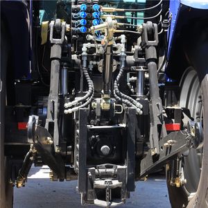 Mini tracteur 4x4 de 50 à 240 CV pour la vente en gros, adaptabilité exceptionnelle aux terrains difficiles - Product Image 4