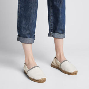 Espadrilles blanches à bout fermé pour femmes, chaussures en toile plates, décontractées et personnalisées, vente en gros, - Product Image 1