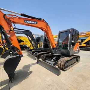 Machines utilisées de terrassement d'excavatrice de DX60-9C de Doosan avec le moteur et le moteur 6 TONNES 48KW à vendre - Product Image 3