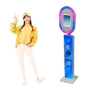 UNIV Mirror Party Stage Light up 12,9 Ipad Hand Held Selfie Booth con impresión instantánea de metal y control remoto para bodas y fiestas - Product Image 2